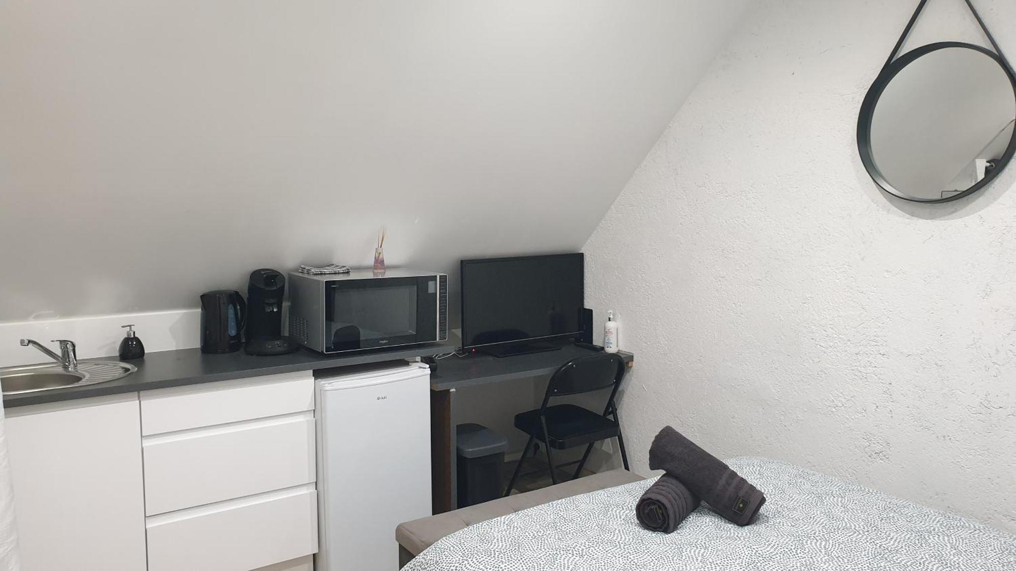 Au 36, Les Apparts Hotel Жоани Екстериор снимка