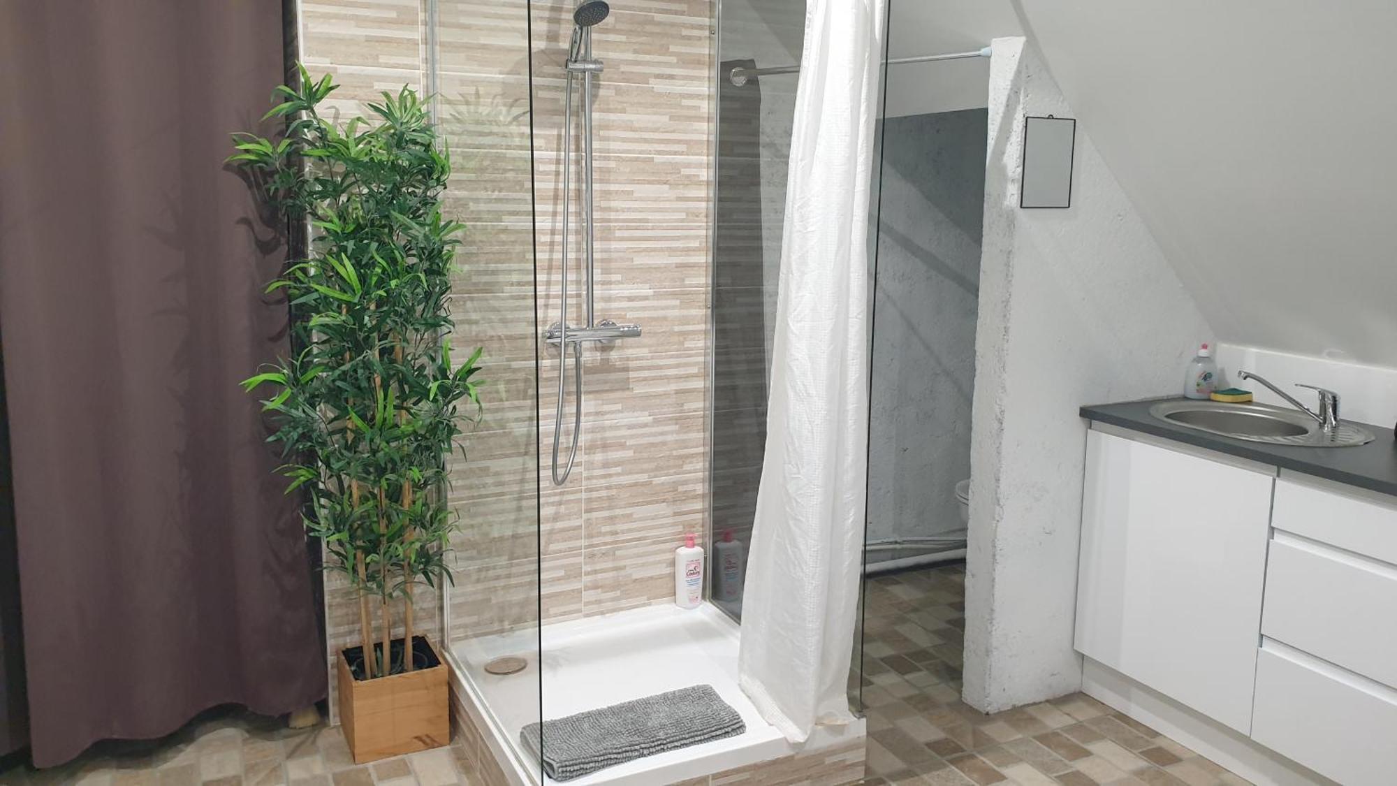 Au 36, Les Apparts Hotel Жоани Екстериор снимка