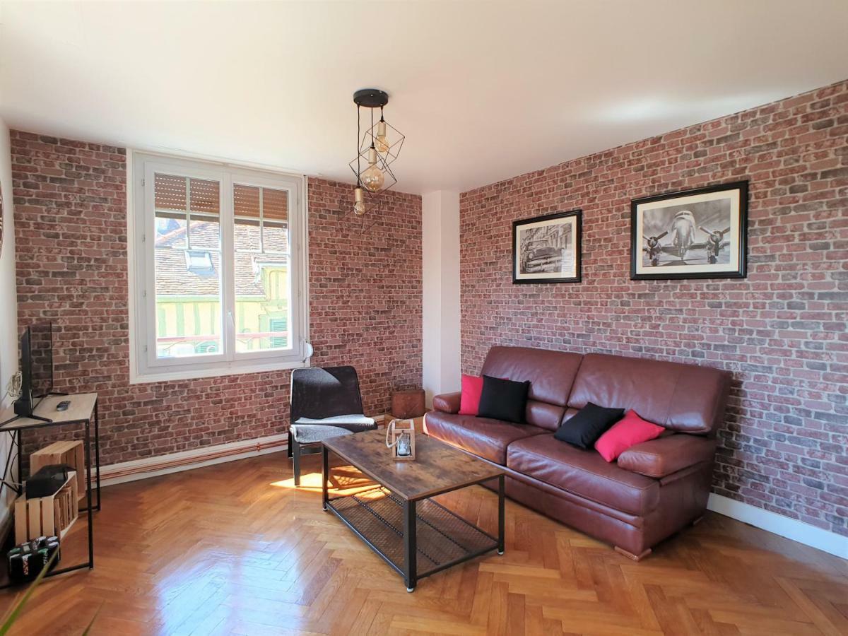 Au 36, Les Apparts Hotel Жоани Екстериор снимка