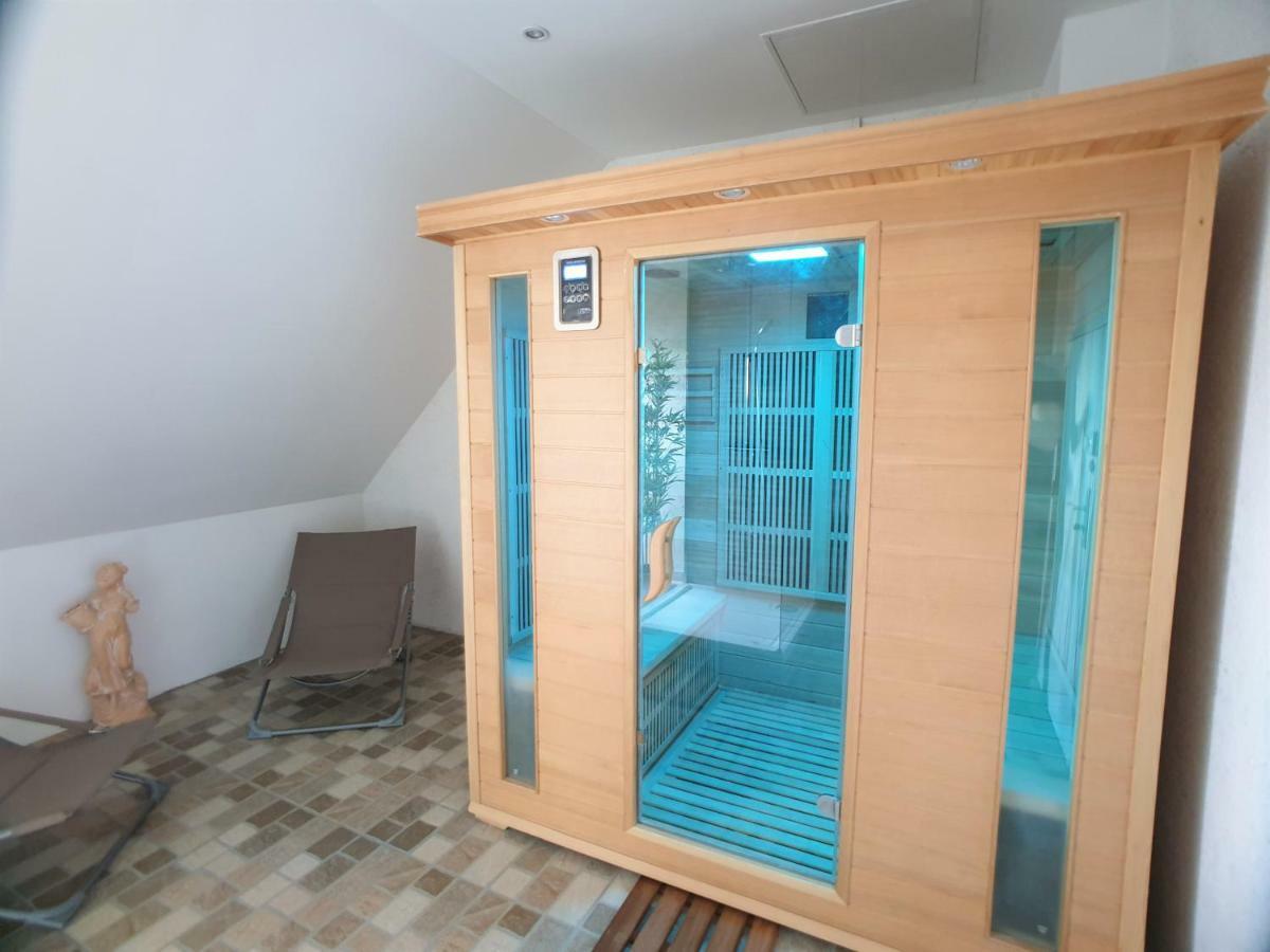 Au 36, Les Apparts Hotel Жоани Екстериор снимка