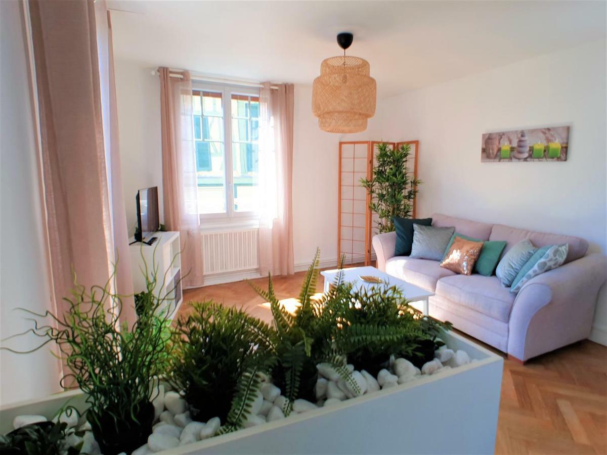 Au 36, Les Apparts Hotel Жоани Екстериор снимка