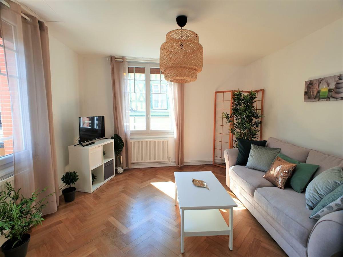 Au 36, Les Apparts Hotel Жоани Екстериор снимка