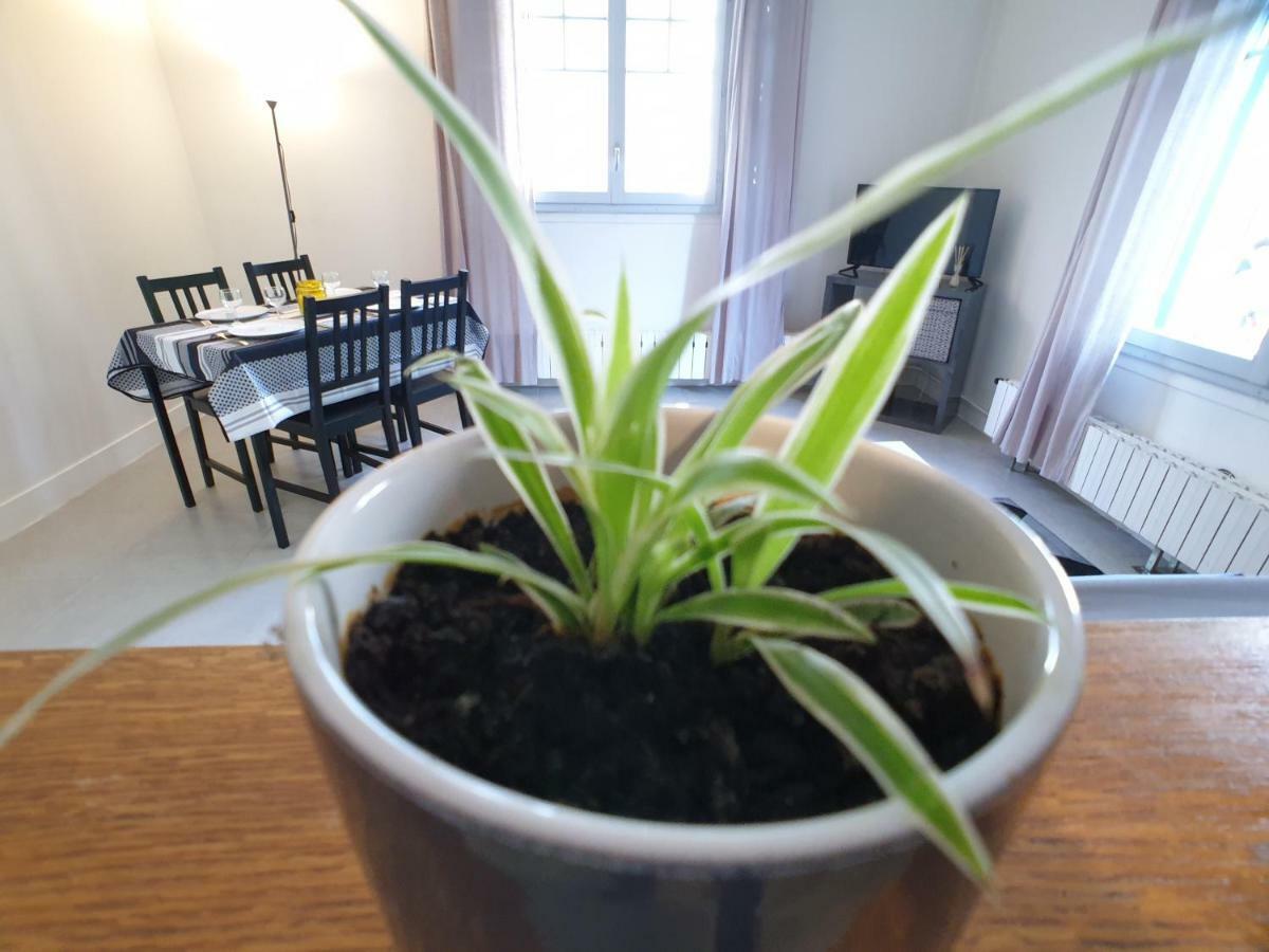 Au 36, Les Apparts Hotel Жоани Екстериор снимка